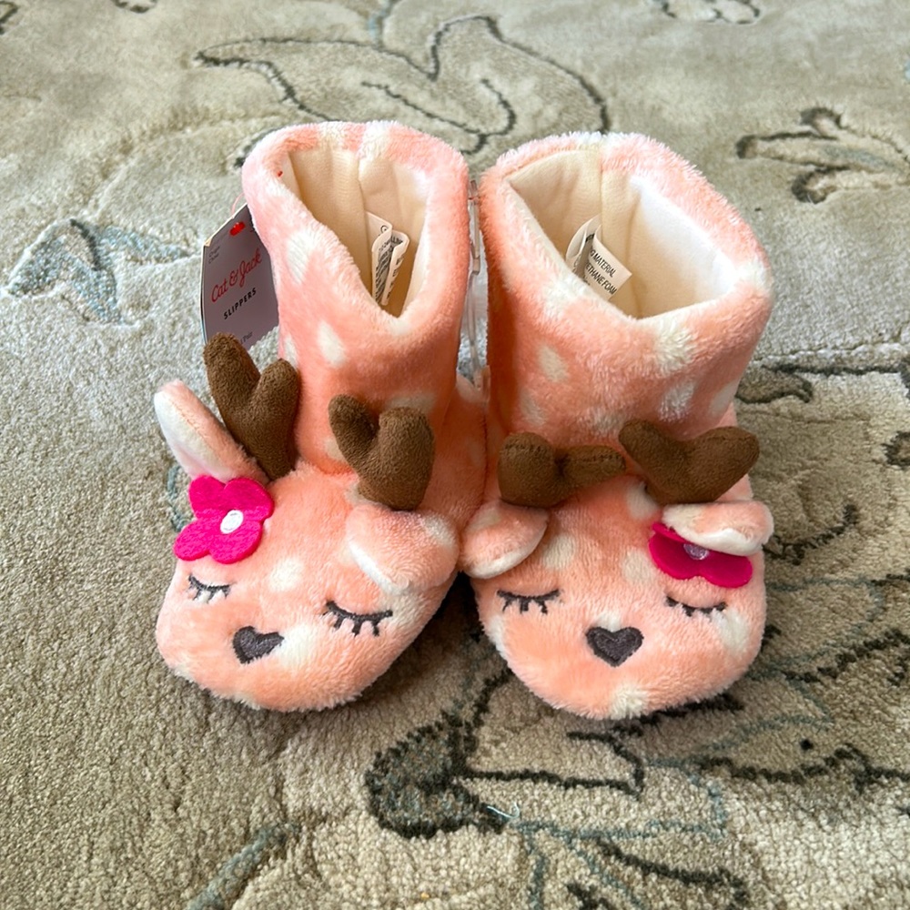 Girls slippers